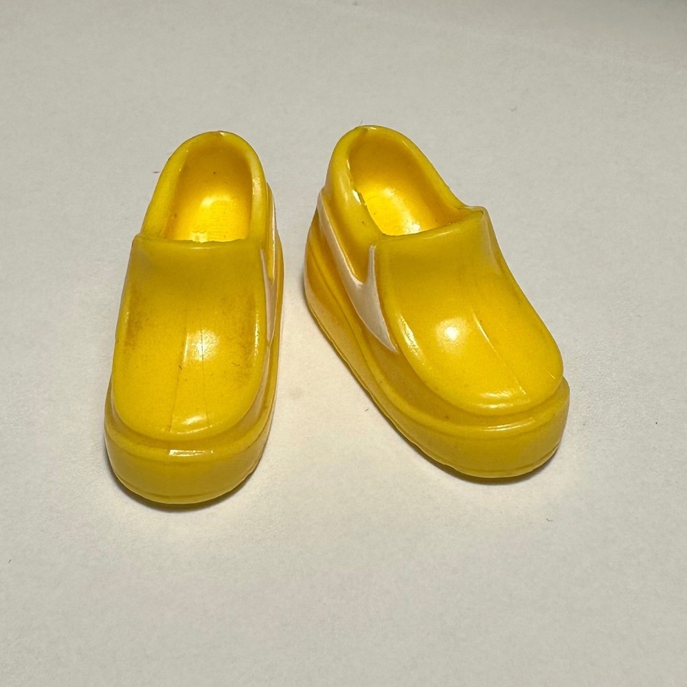 Vintage Fashion Doll Slide On Sneakers Yellow‎ - Picture 3 of 7